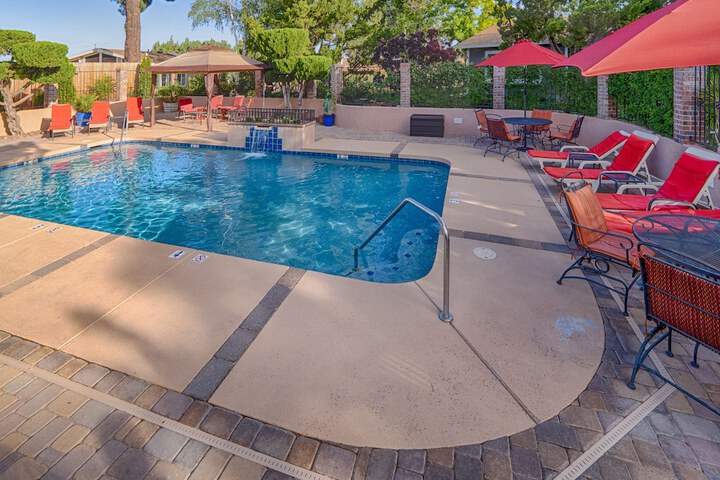 Pool 18 of 104