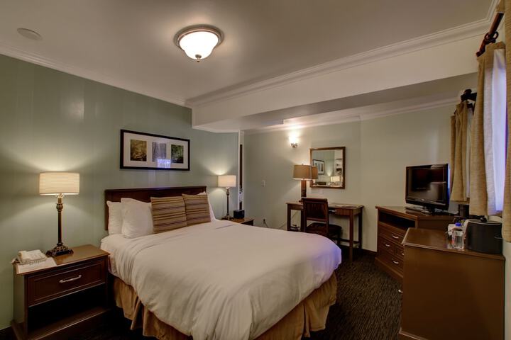 Room 18 of 31