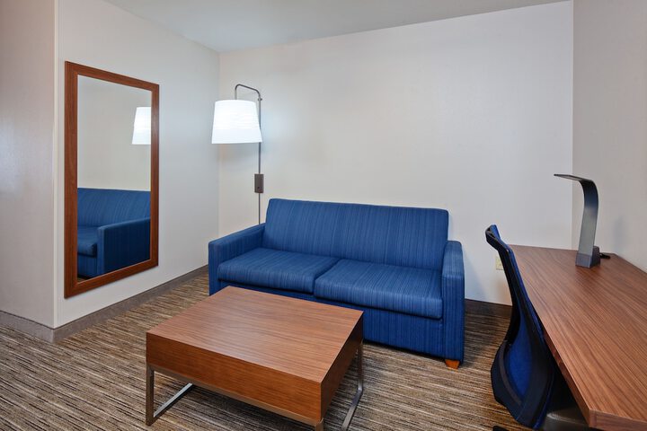 Room 19 of 49