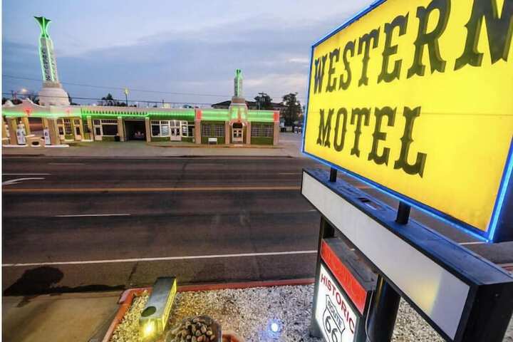 Western Motel