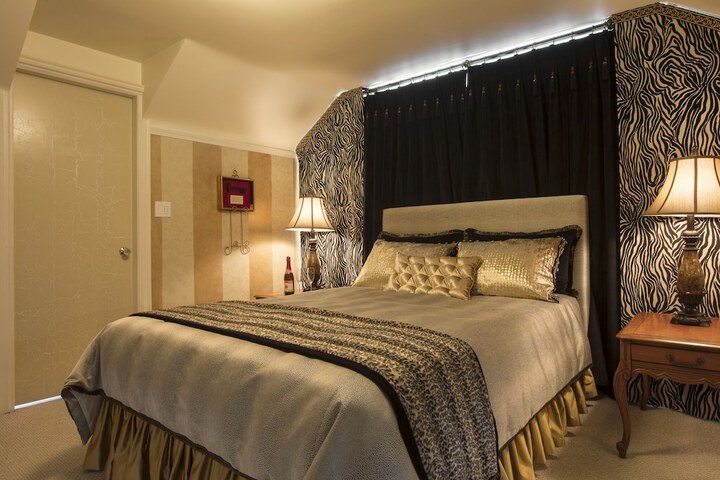 Room 22 of 80