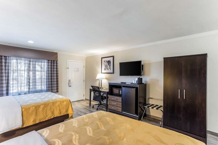 Room 51 of 75