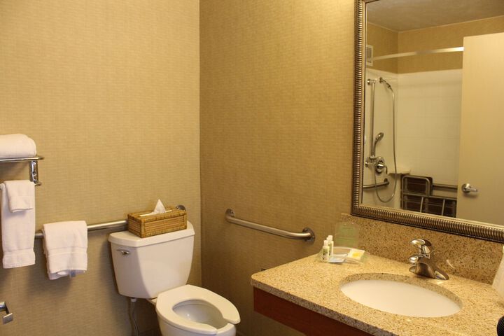 Room 8 of 15