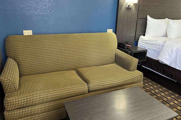 Room 36 of 44