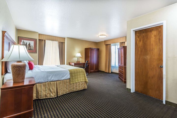 Room 9 of 21