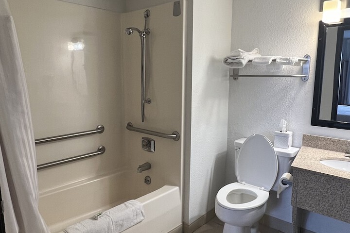 Room 7 of 13