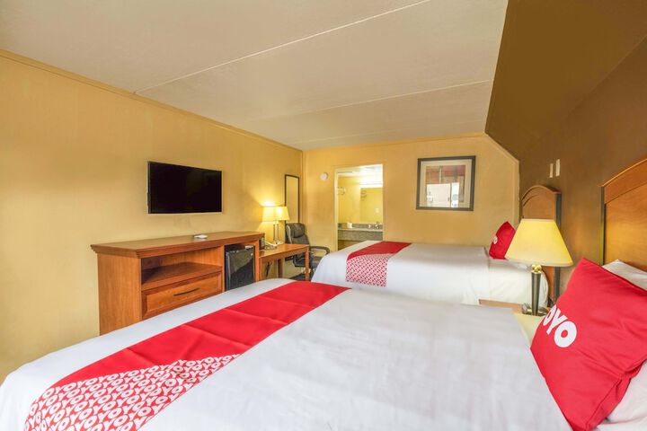 Room 32 of 43