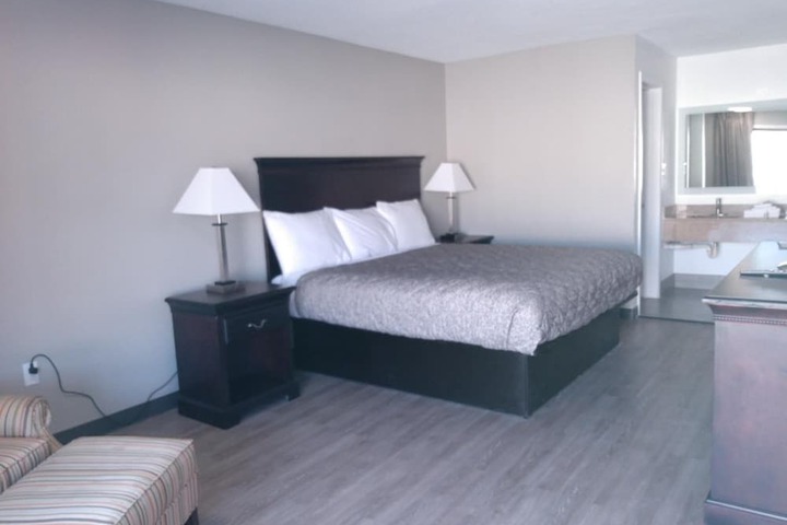 Room 7 of 31