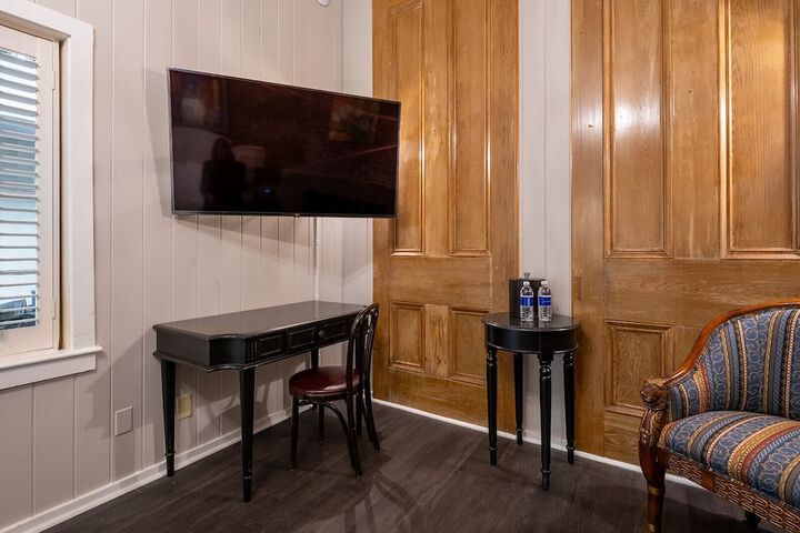 Room 24 of 59