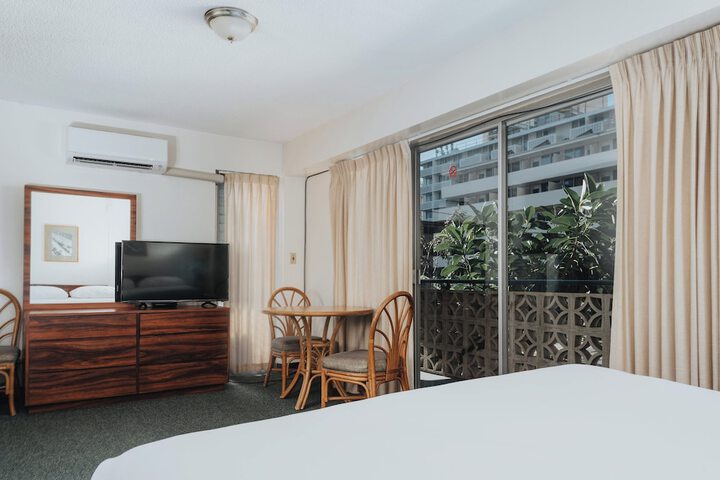 Room 84 of 90