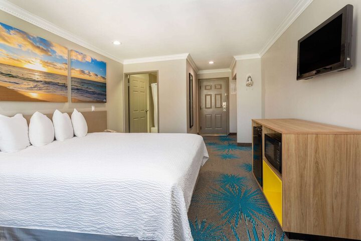 Room 44 of 79
