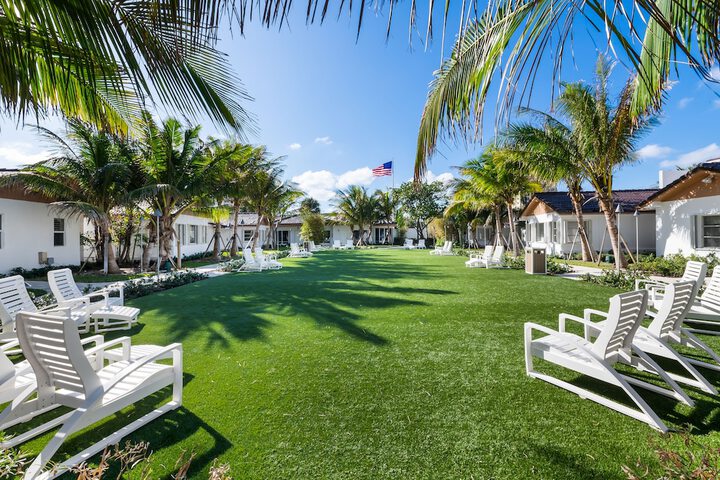 Beachcomber Resort & Club
