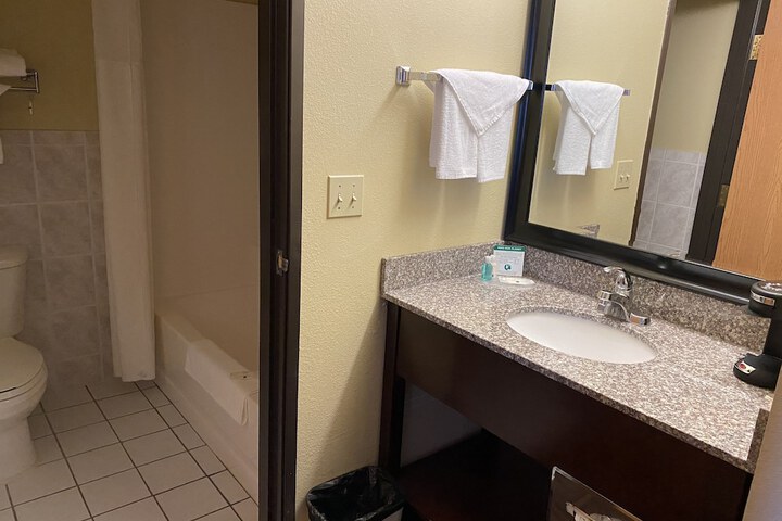 Room 35 of 44