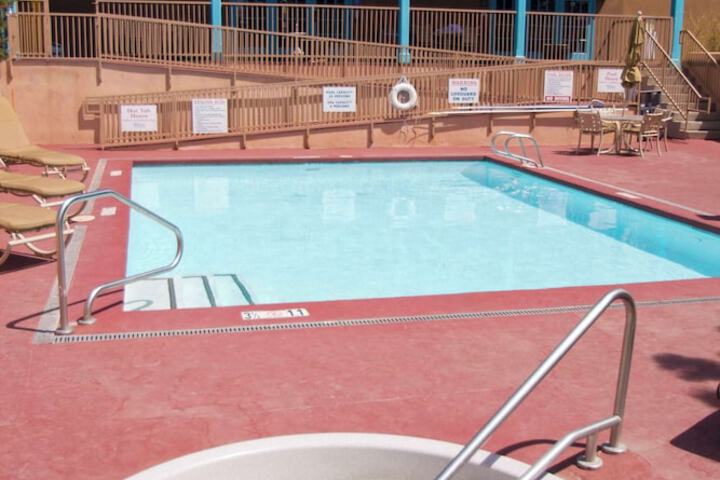 Pool 6 of 27
