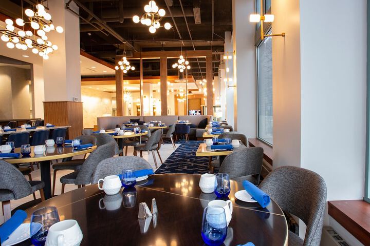 BLU-Tique Akron, a Tribute Portfolio Hotel