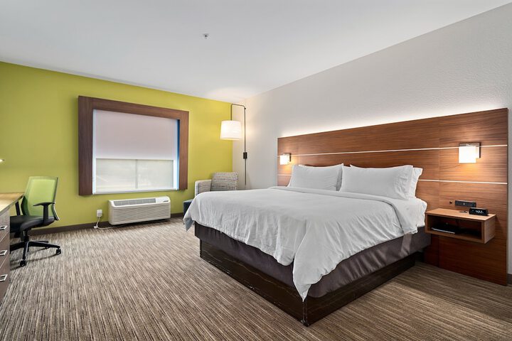 Holiday Inn Express Suites Van Buren-Ft Smith Area by IHG