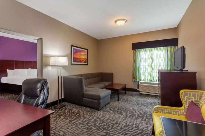 La Quinta Inn & Suites by Wyndham Port Orange / Daytona