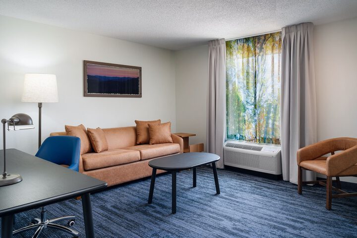 Room 18 of 30