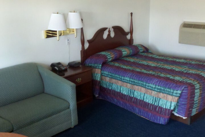 Room 15 of 24