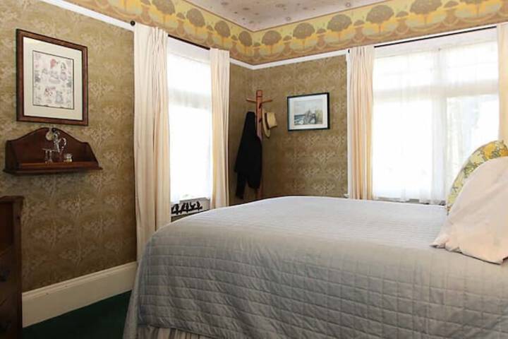 Room 21 of 57