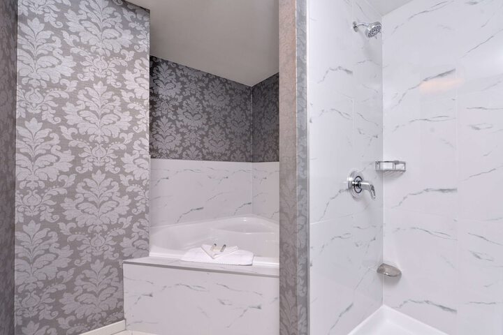 DoubleTree by Hilton Utica