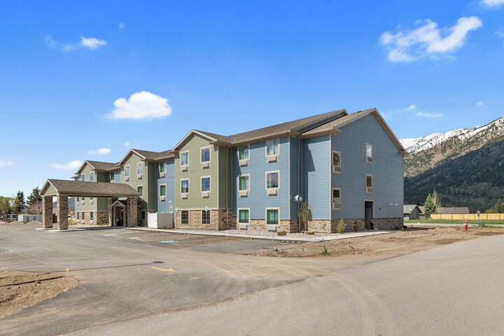 Hotel 2 of 63