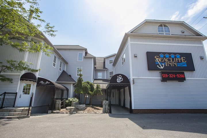 Hotel 7 of 82