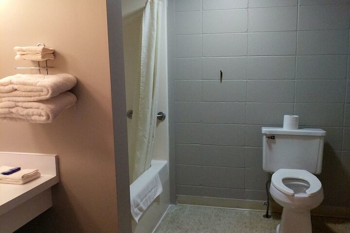Room 19 of 30