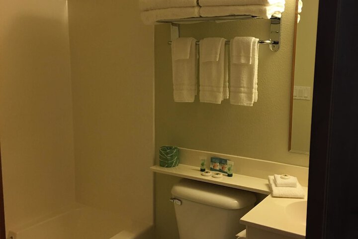 Room 20 of 38