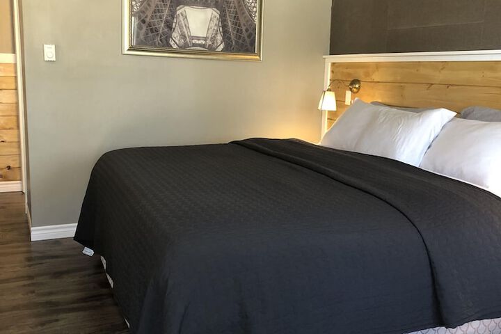 Room 61 of 65