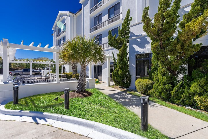 Hotel Alice at Atlantic Beach