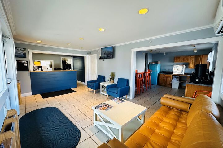 Flagship Inn and Suites