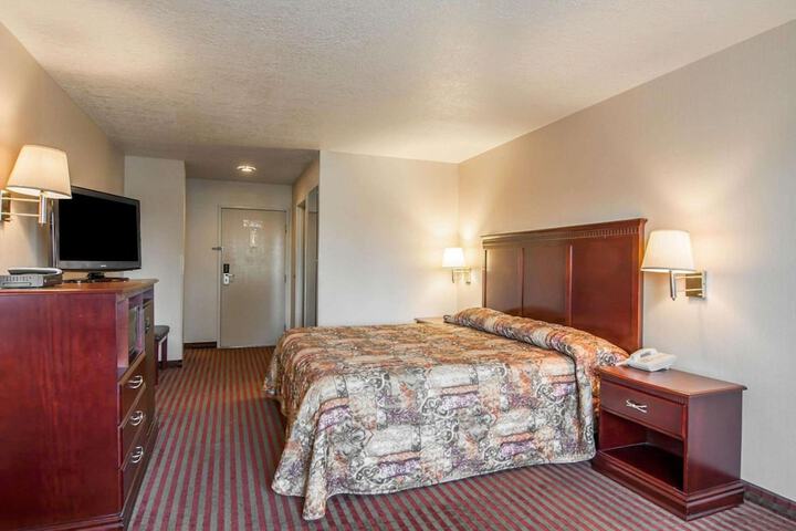 Room 16 of 41