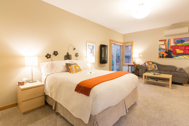 Room 16 of 27