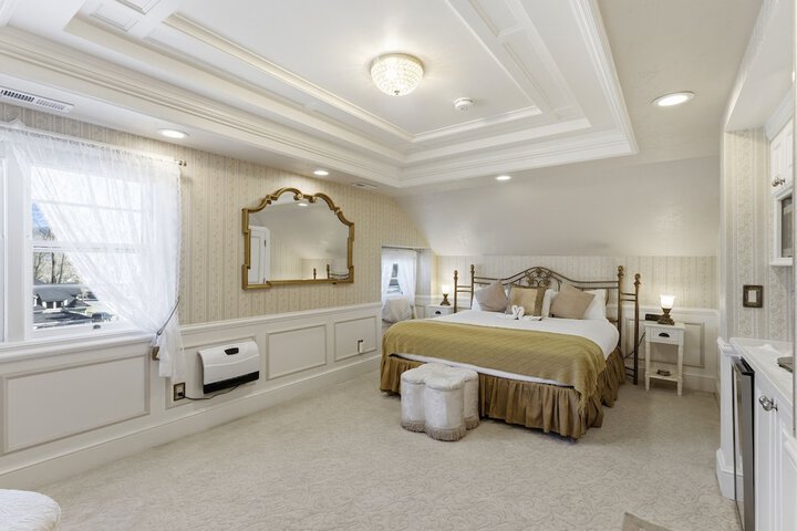Heber Senator Bed and Breakfast