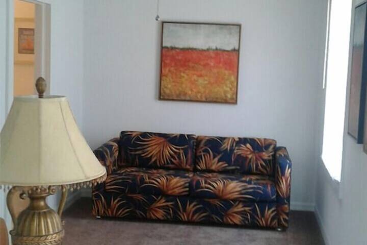 Room 10 of 31