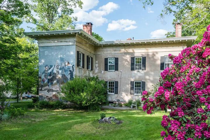 Higganum House B & B