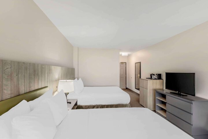 Room 14 of 37