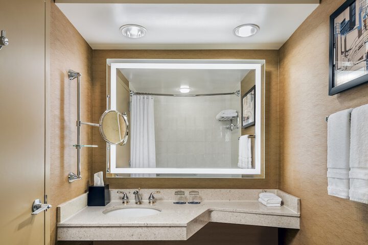 Room 12 of 42