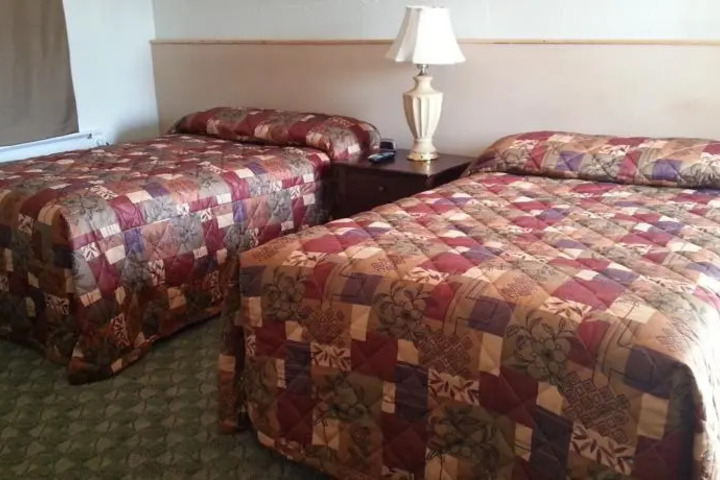 EAGLE FORD MOTEL