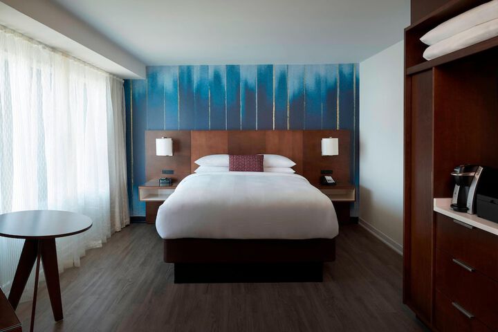 Room 36 of 76