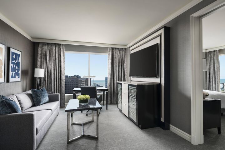 Room 21 of 82