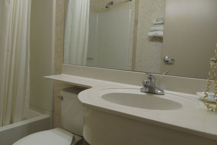 Americas Best Value Inn & Suites Maryville