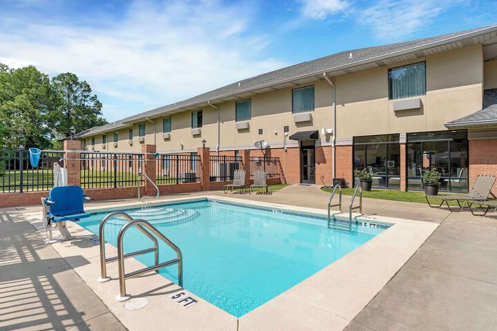 Pool 3 of 37