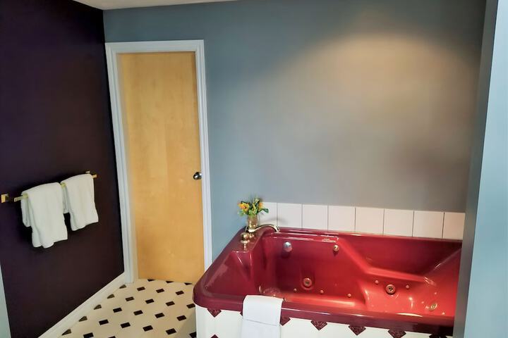 Room 7 of 29
