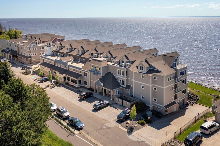 Hotel 5 of 63
