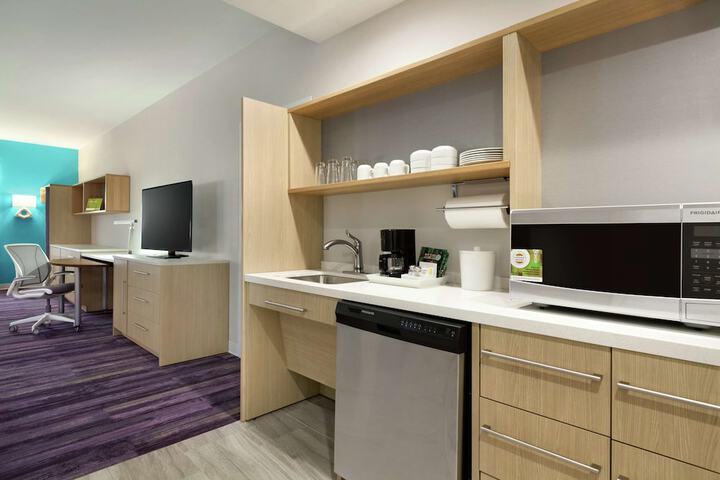 Room 12 of 25