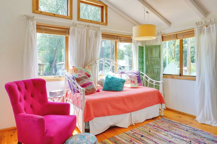 Pet-friendly Patagonia Apt 12 Mi to Wineries!