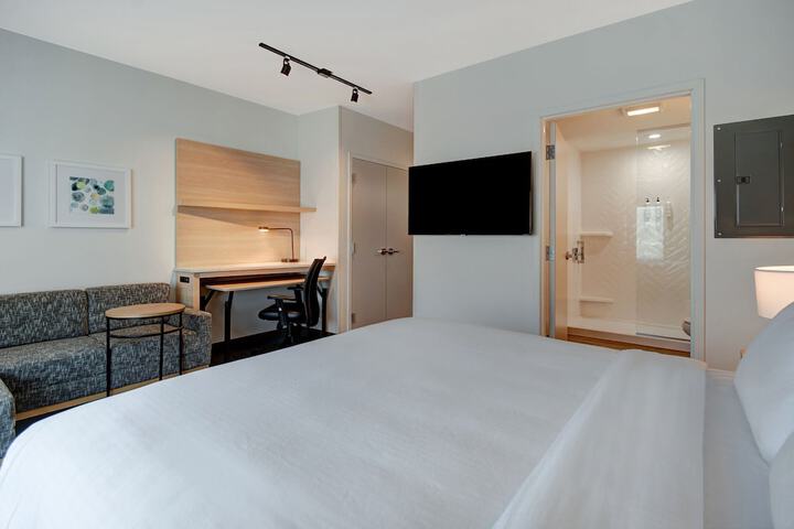 Room 20 of 35