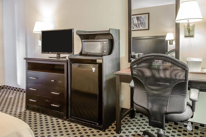 Econo Lodge West Haven
